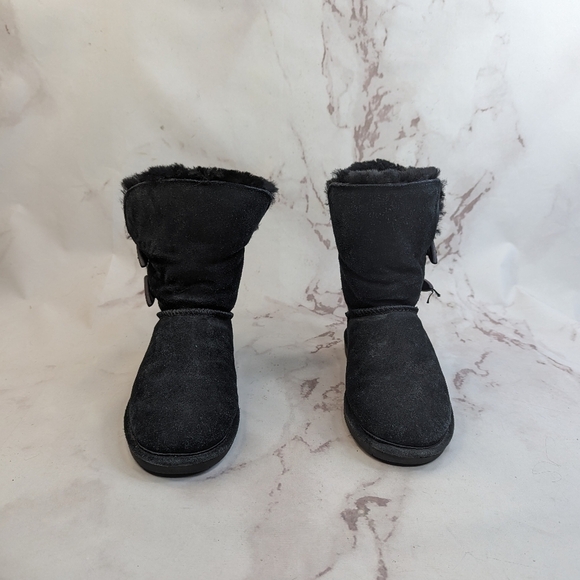 Bearpaw Boot Women US 6 EU 37 Black Shearling Fur Sheepskin Toggle Calf - Picture 2 of 12